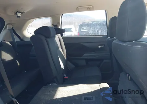 2019 Mitsubishi Outlander Es z USA, uszkodzony, nr VIN JA4AZ3A36KZ014322